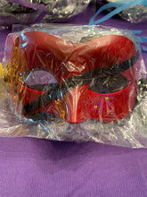Load image into Gallery viewer, Mardi Gras Mask Craft
